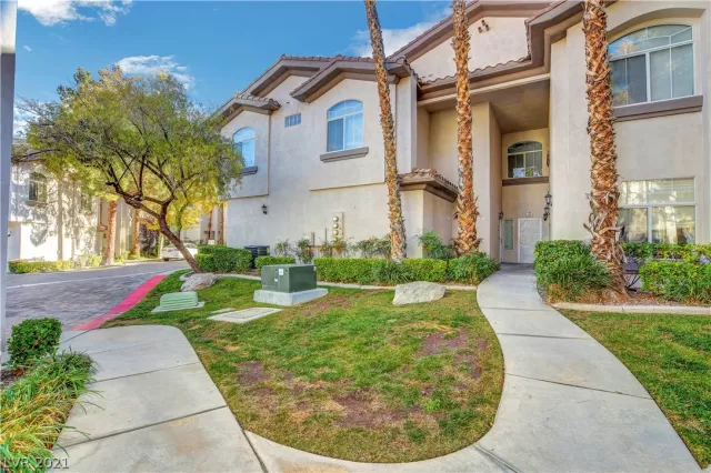 MLS: 2356675 Condo For Sale