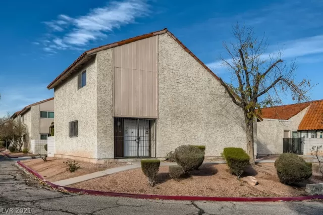 MLS: 2356679 Condo For Sale