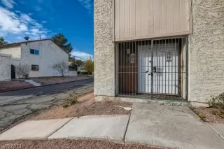 Photo #1: 2356679 Listing 