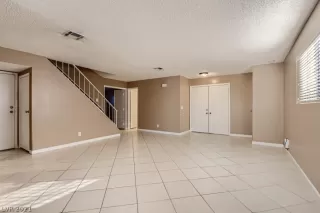 Photo #3: 2356679 Listing 