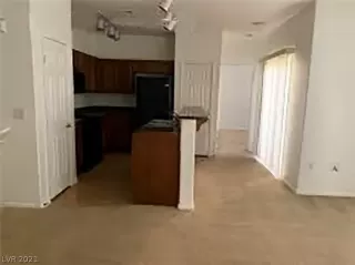 Photo #5: 2356683 Listing 