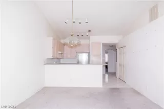 Photo #3: 2356712 Listing