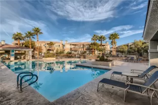 Photo #6: 2356731 Listing