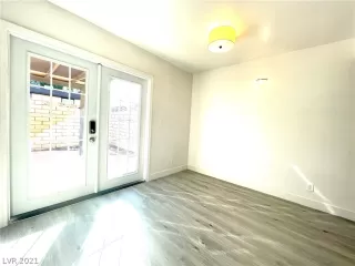 Photo #2: 2356739 Listing 