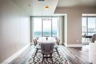 Photo #4: 2356770 Listing