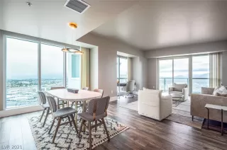 Photo #6: 2356770 Listing