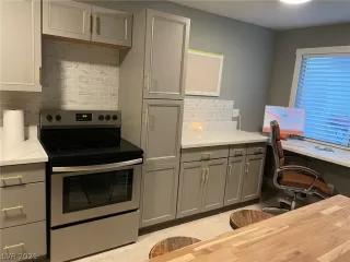 Photo #2: 2356772 Listing 