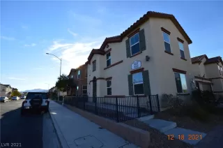 Photo #2: 2356786 Listing