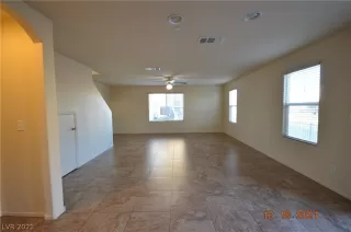 Photo #3: 2356786 Listing