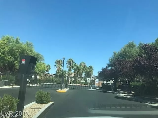 MLS: 2356832 Condo For Sale