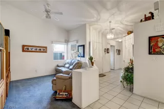 Photo #2: 2356836 Listing 