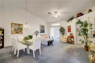 Photo #3: 2356836 Listing 