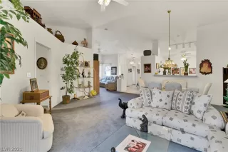 Photo #5: 2356836 Listing 