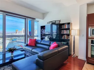 Photo #1: 2356842 Listing 
