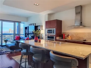 Photo #6: 2356842 Listing 