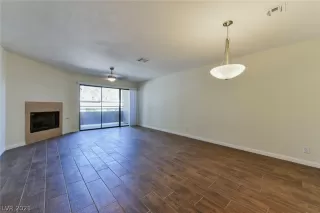 Photo #3: 2356911 Listing 