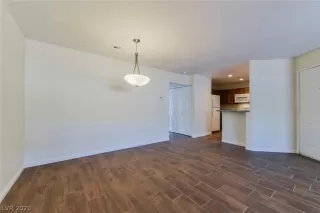 Photo #6: 2356911 Listing 