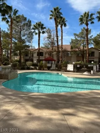 Photo #2: 2356925 Listing