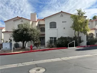 Photo #1: 2356932 Listing 