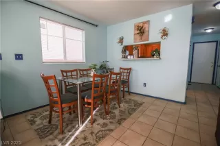 Photo #4: 2356936 Listing