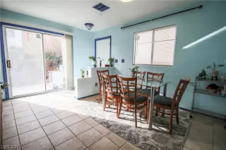 Photo #6: 2356936 Listing