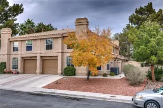 Photo #2: 2356944 Listing 