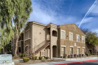 Photo #1: 2356978 Listing