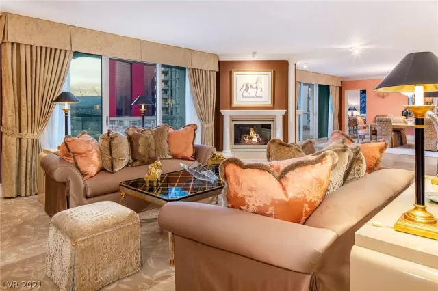 MLS: 2356981 Condo For Sale