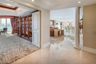 Photo #5: 2356981 Listing