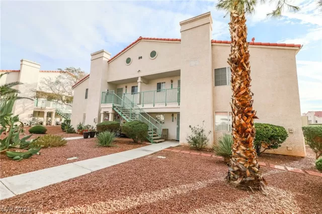 MLS: 2357000 Condo For Sale