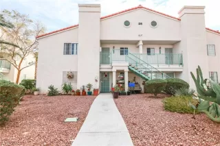 Photo #2: 2357000 Listing