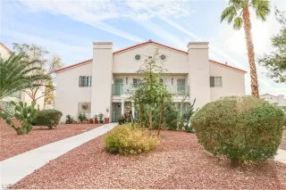 Photo #3: 2357000 Listing