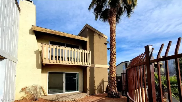 MLS: 2357006 Condo For Sale