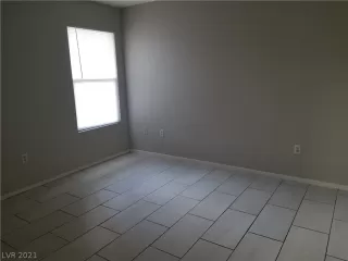 Photo #6: 2357010 Listing