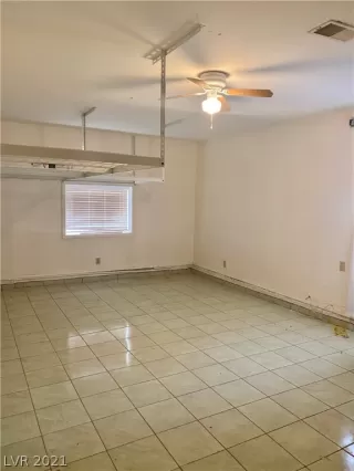 Photo #5: 2357020 Listing