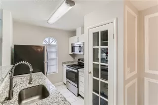 Photo #3: 2357041 Listing 