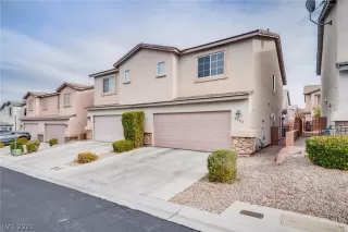 Photo #3: 2357059 Listing