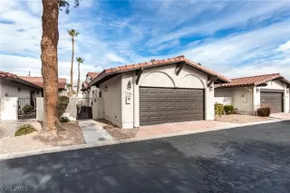 Photo #1: 2357075 Listing