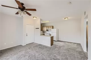 Photo #2: 2357076 Listing