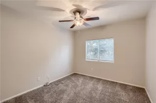 Photo #5: 2357076 Listing