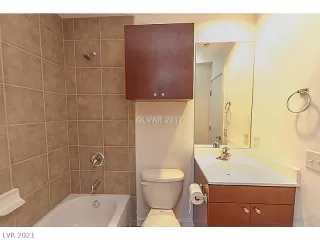 Photo #6: 2357135 Listing