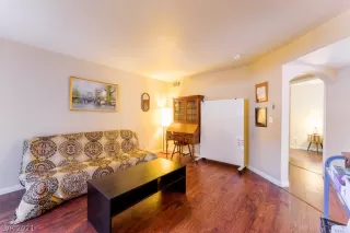 Photo #5: 2357156 Listing 