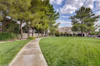 Photo #4: 2357163 Listing