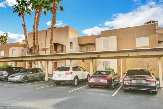 MLS: 2357197 Condo For Sale