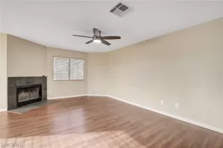 Photo #6: 2357197 Listing