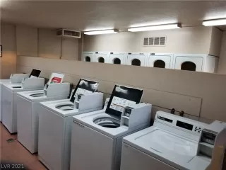 Photo #4: 2357203 Listing