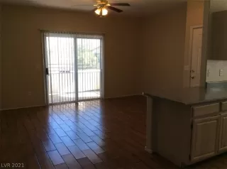 Photo #5: 2357256 Listing