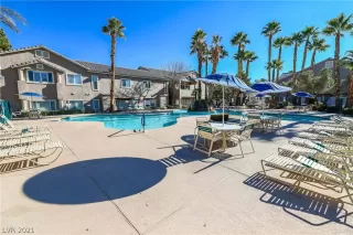 Photo #1: 2357262 Listing 