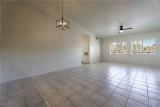 Photo #3: 2357262 Listing 