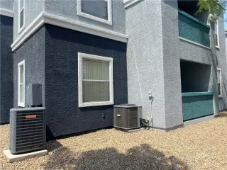 Photo #1: 2357286 Listing